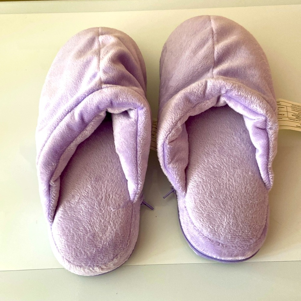 🆕 Purple indoor slippers